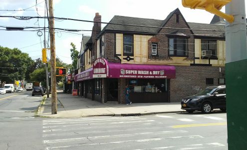 Super Wash & Dry Laundromat