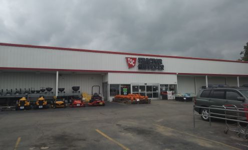 Garden Center at Tractor Supply