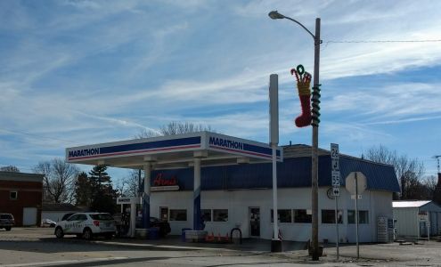 Marathon Gas Pine Village