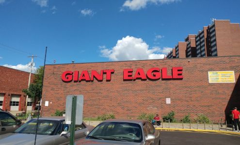 Giant Eagle Supermarket