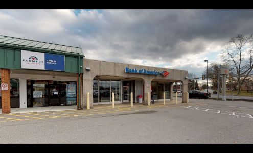 Bank of America (with Drive-thru ATM)