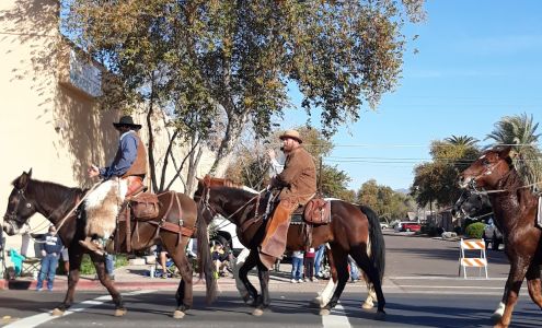 U-Haul Neighborhood Dealer