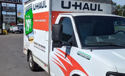 Trailer Hitches at U-Haul