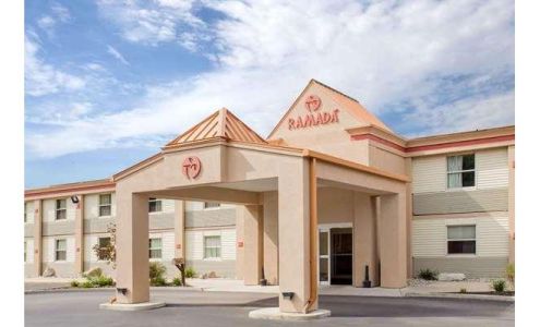 Ramada by Wyndham Angola/Fremont Area