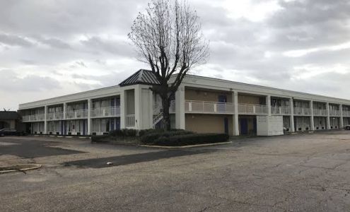 Motel 6 Natchitoches, LA