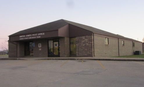 United States Postal Service Green Forest