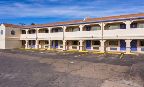 Motel 6 Clovis, NM