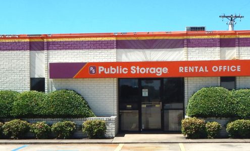 Public Storage