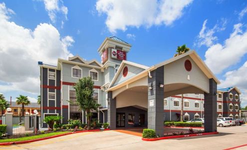 Best Western Plus Northwest Inn & Suites