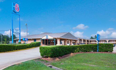 Motel 6 Marshall, TX