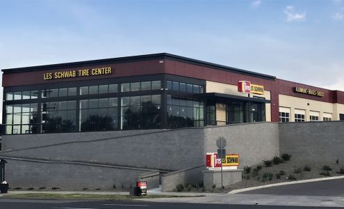 Les Schwab Tire Center