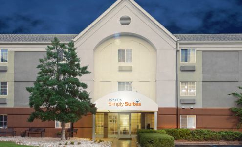 Sonesta Simply Suites Birmingham Hoover