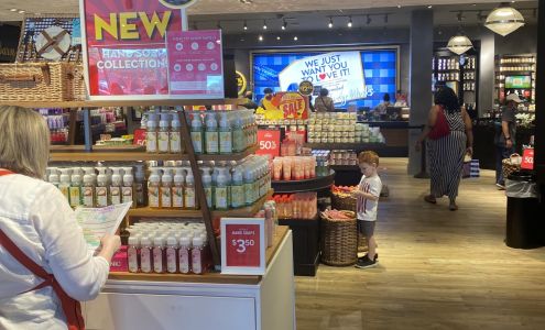 Bath & Body Works