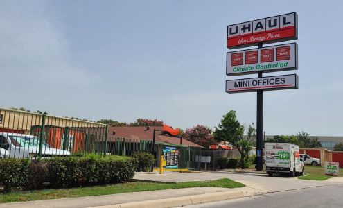 U-Haul Moving & Storage of Castle Hills