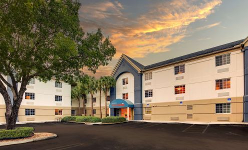 Sonesta Simply Suites Miami Airport Doral