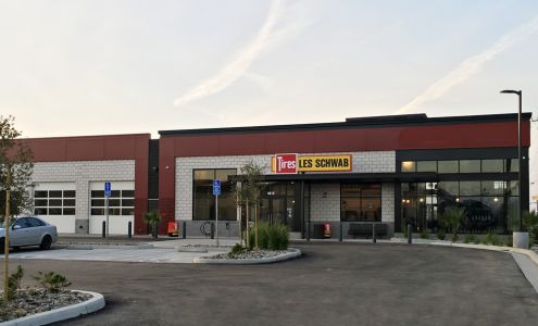 Les Schwab Tire Center