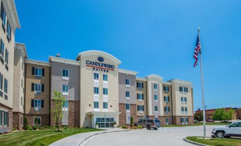Candlewood Suites Columbia Hwy 63 & I-70 by IHG