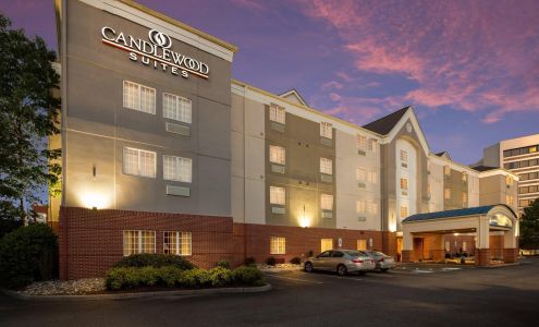 Candlewood Suites Virginia Beach Town Center, an IHG Hotel