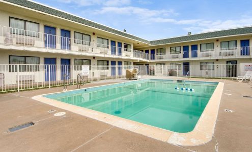 Motel 6 Muskogee, OK