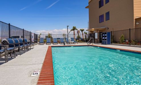 Best Western Plus Coalinga Inn