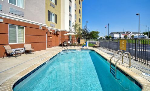 Candlewood Suites St. Clairsville-Wheeling Area by IHG