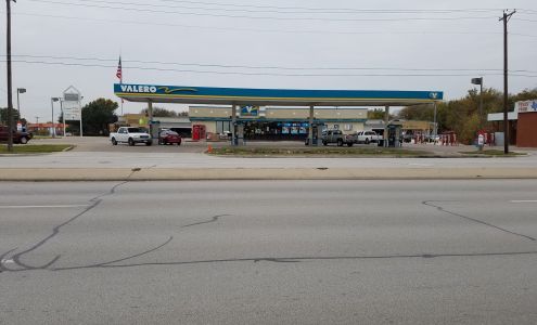 Valero Corner Store