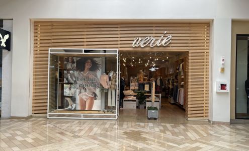 American Eagle & Aerie Store