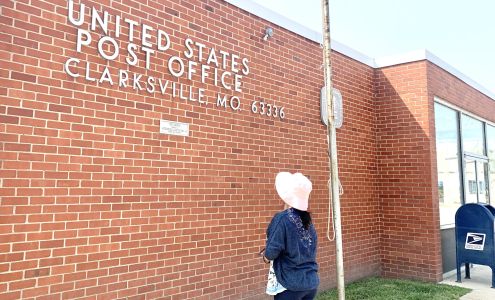 United States Postal Service Clarksville