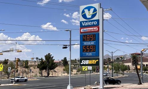 Valero Corner Store