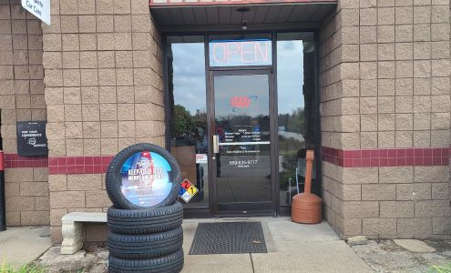 AAA Bob Sumerel Tire & Service - Alexandria