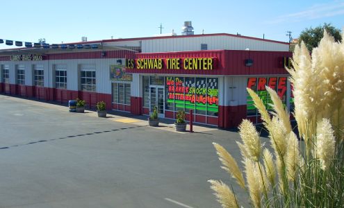 Les Schwab Tire Center