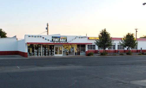 Les Schwab Tire Center