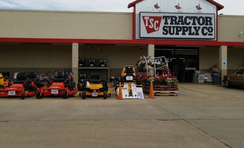 Tractor Supply De Queen