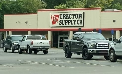 Tractor Supply Central City