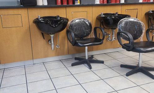 Fantastic Sams Cut & Color Wichita