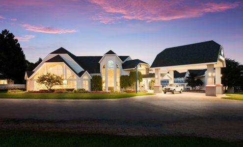 Best Western Harbour Pointe Lakefront