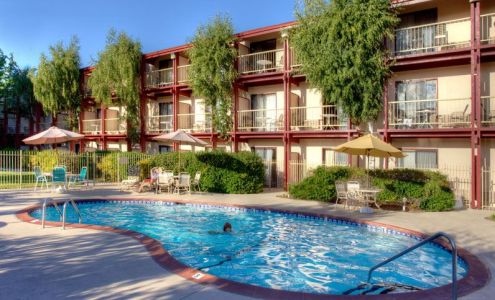 BEST WESTERN PLUS Humboldt House Inn