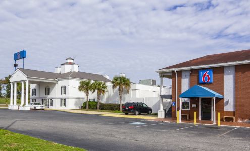 Motel 6 Brunswick, GA