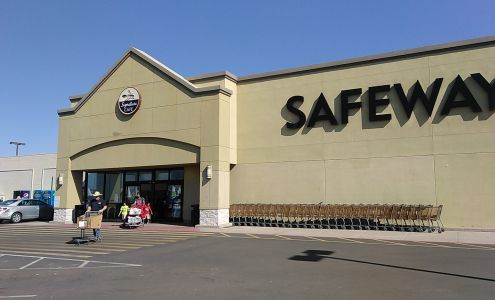 Safeway Holbrook
