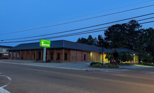 ATM (Regions Bank) Monticello