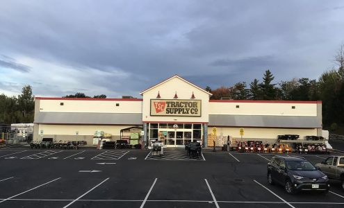 Tractor Supply Plymouth