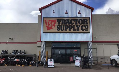 Tractor Supply Holbrook