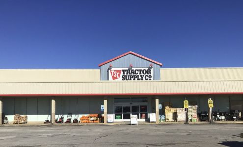 Tractor Supply Russellville
