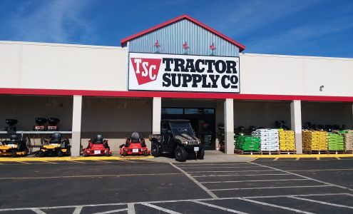 Tractor Supply Many
