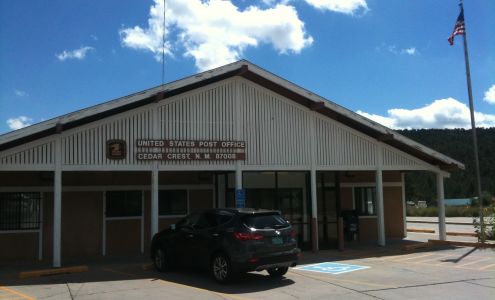 United States Postal Service Cedar Crest