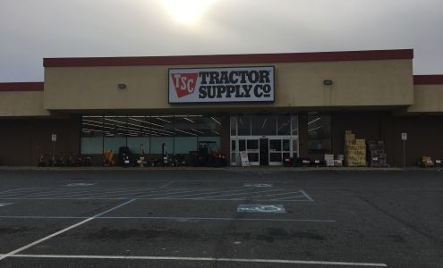 Tractor Supply Pocomoke City