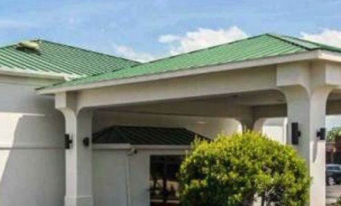 Motel 6 Waycross, GA