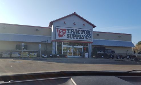 Tractor Supply Tell City
