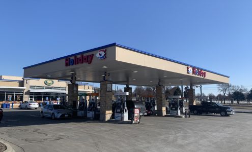 Holiday Stationstores