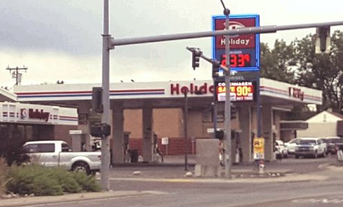 Holiday Stationstores